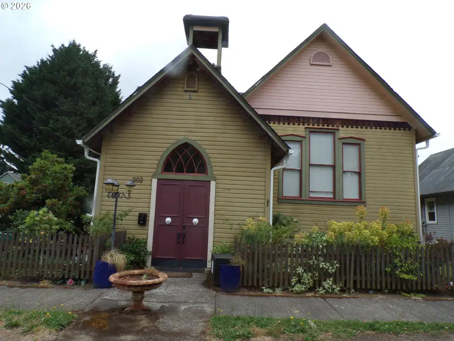 202 S 4th Ave, Ridgefield, WA 98642 - #2