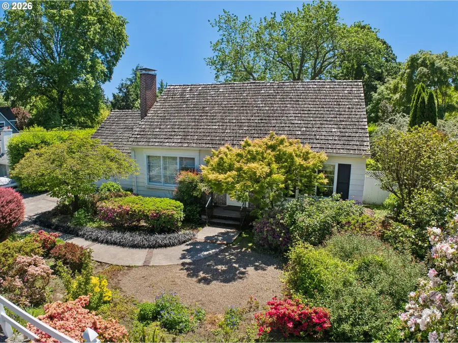 8500 SW Cashmur Ln, Portland, OR 97225 - #3