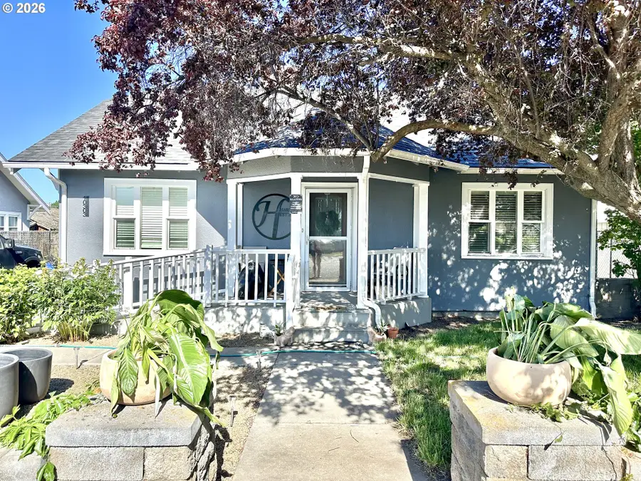 10303 S D St, Island City, OR 97850 - #2