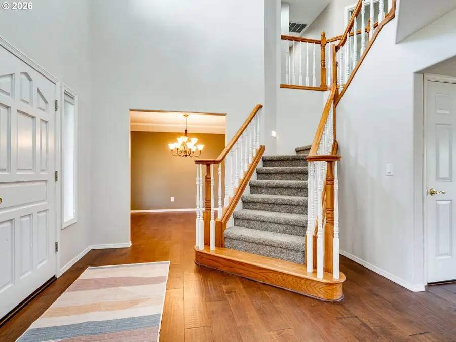 1077 SE Dogwood Ln, Gresham, OR 97080 - Image #3