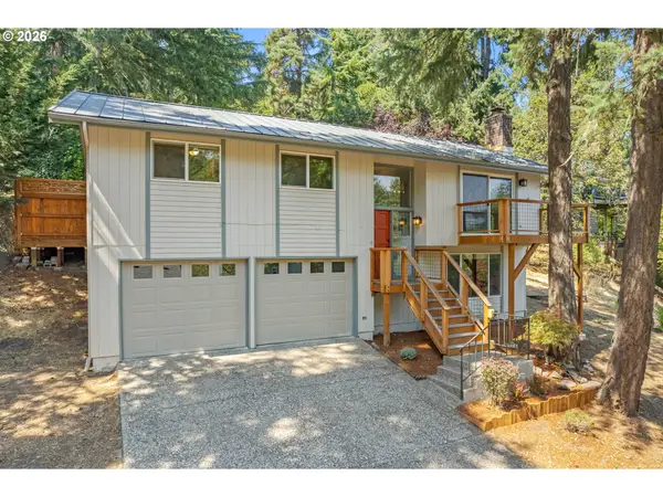 583 Lochmoor Pl, Eugene, OR 97405