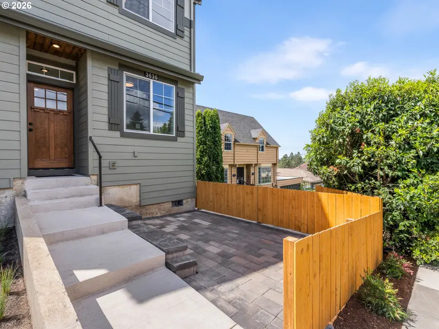 3630 SW Vermont St, Portland, OR 97219 - #2