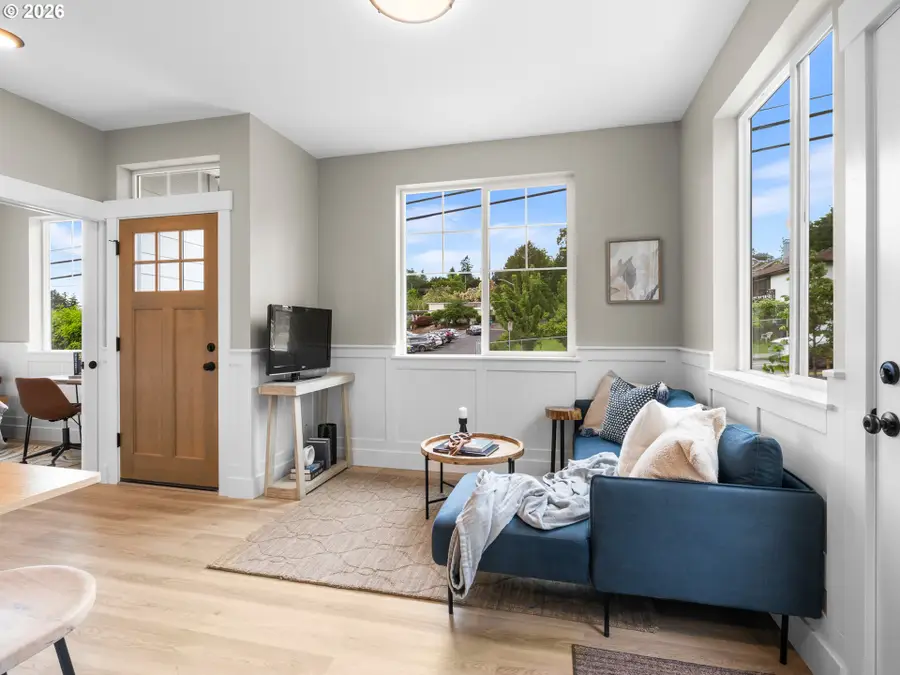 3630 SW Vermont St, Portland, OR 97219 - #3