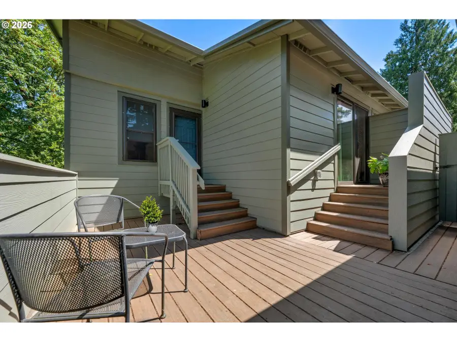 3835 SW Canby St, Portland, OR 97219 - #3
