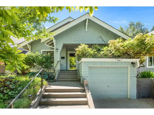 3228 SE Brooklyn St, Portland, OR 97202