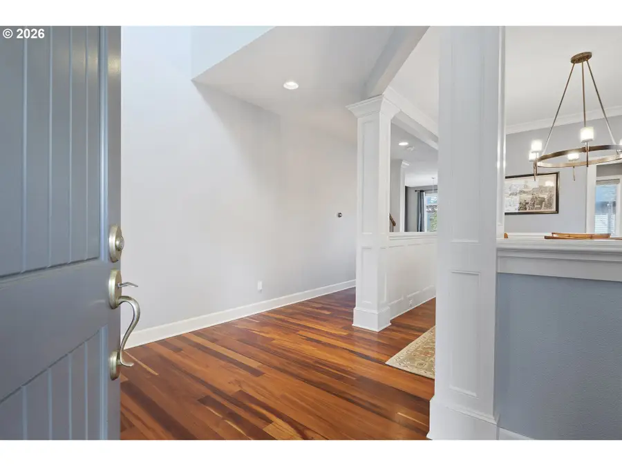 3525 NW Sunset View Ter, Portland, OR 97229 - Image #2