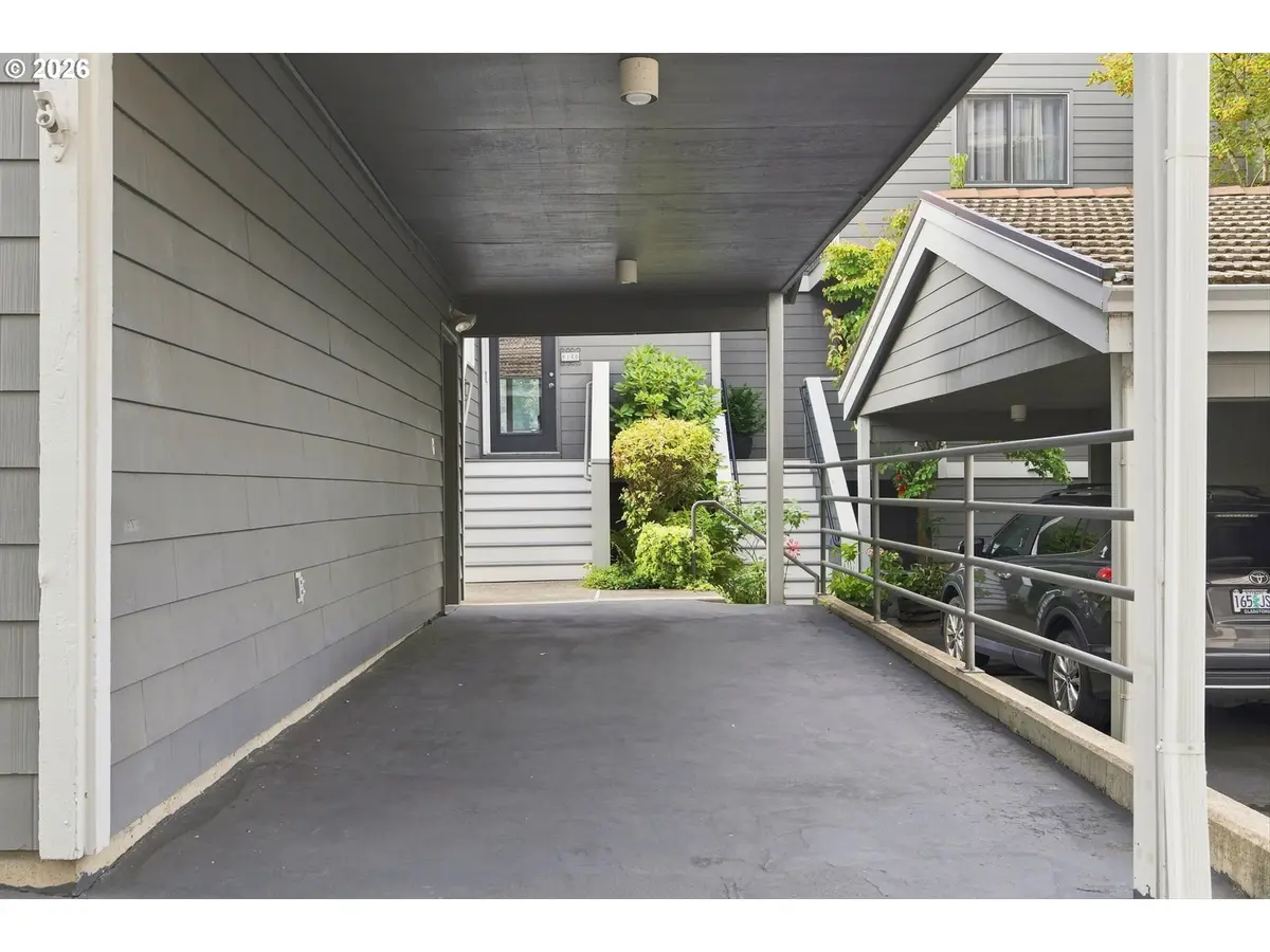 615 SE Linn St #D, Portland, OR 97202 - #1