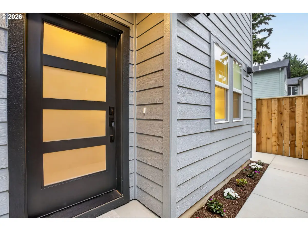 5555 SE Steele St #B, Portland, OR 97206 - #1