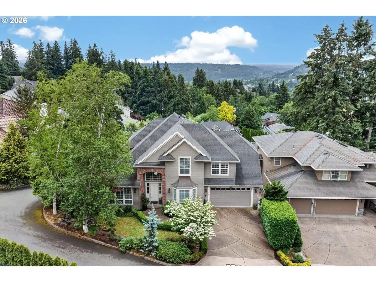 2140 Fircrest Dr, West Linn, OR 97068 - #1