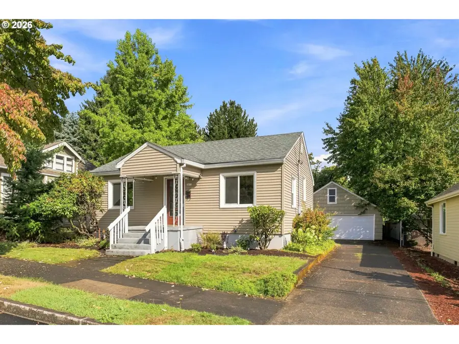 2015 SE Sherrett St, Portland, OR 97202 - #2