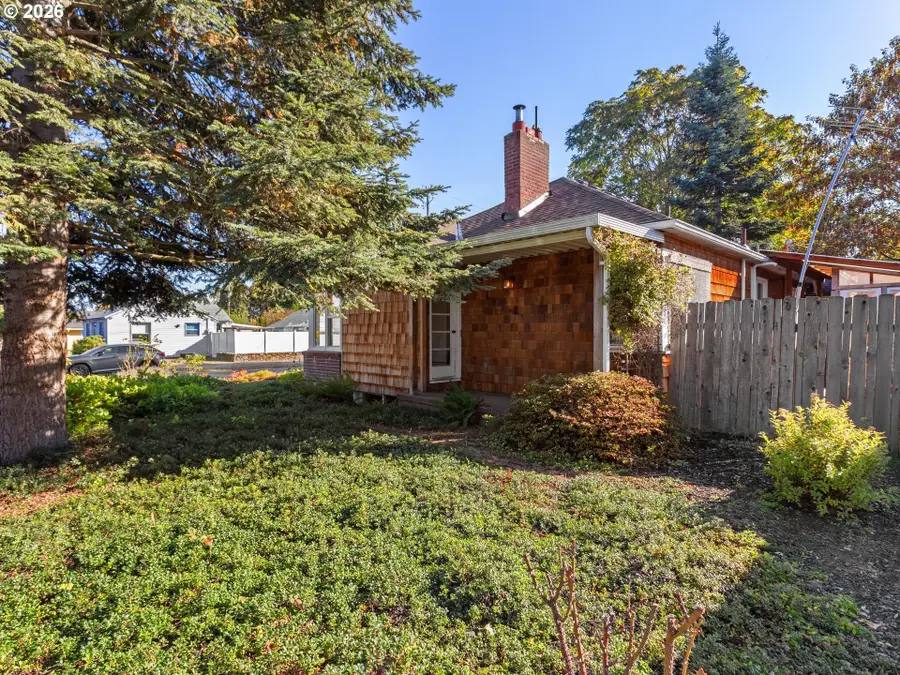 4014 NW Washington St, Vancouver, WA 98660 - #2