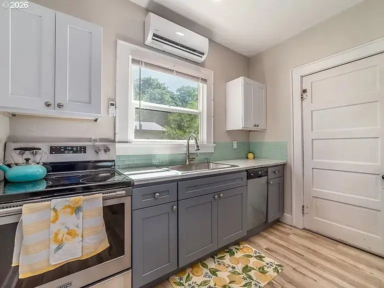 577 Madison St, Eugene, OR 97402 - #3