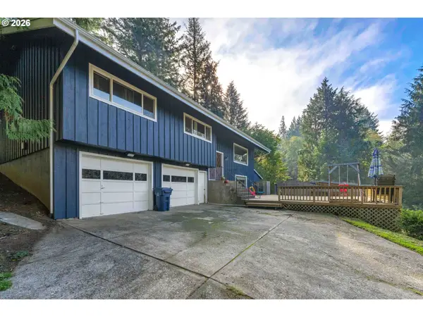 1101 E 15th St, Coquille, OR 97423