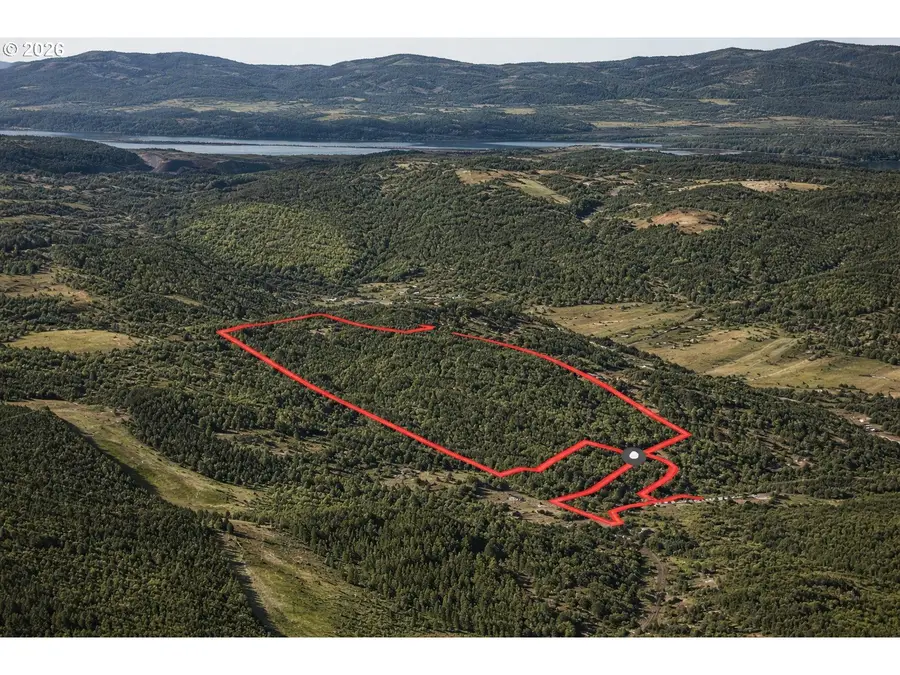 355 E Ragland Rd, Longview, WA 98632 - #2