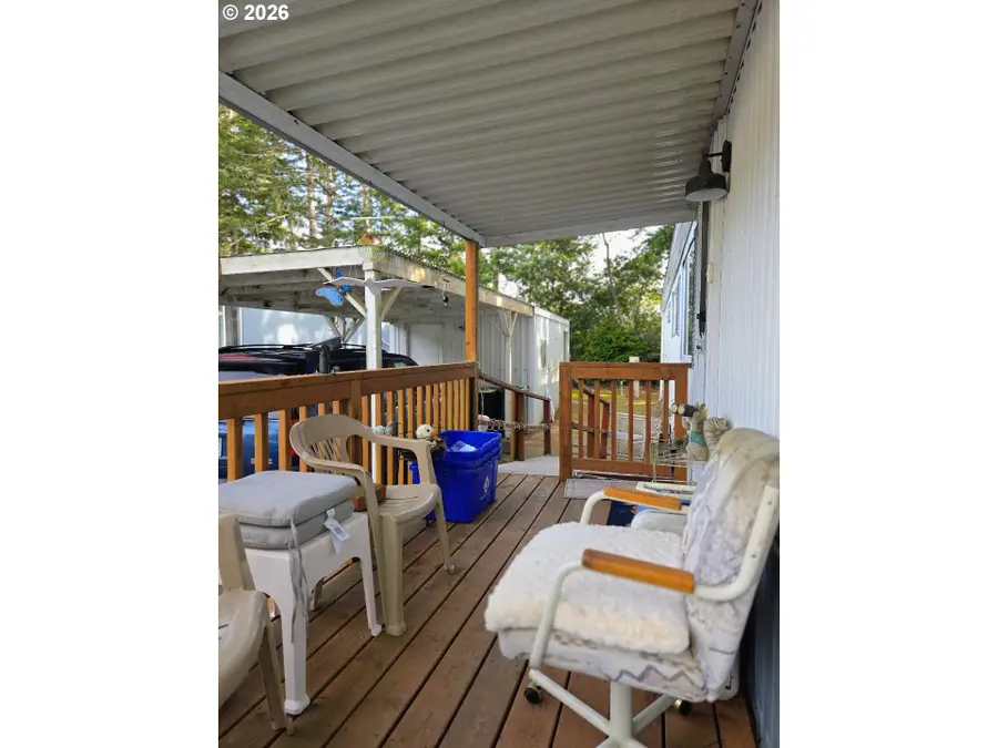 3365 Tidewater Dr, Coos Bay, OR 97420 - #3