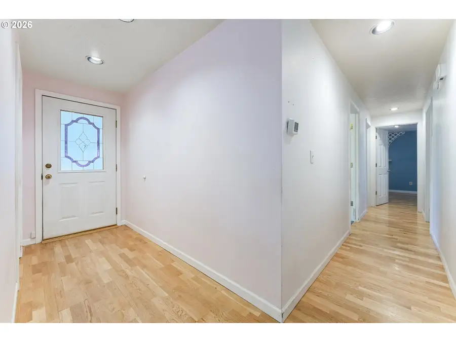 5085 SE Britton Ave, Milwaukie, OR 97267 - Image #3