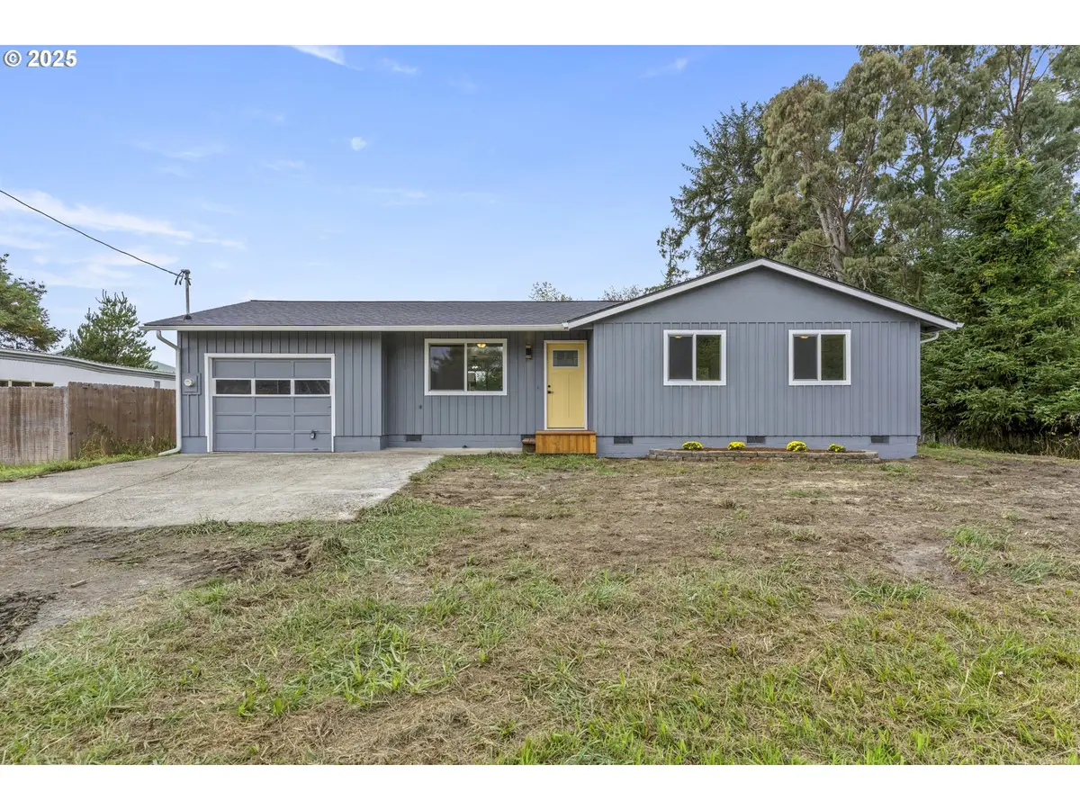 475 Rugh Ln, Lakeside, OR 97449 - Image #1