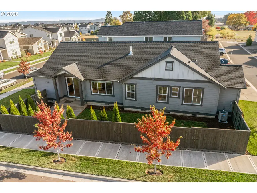 6518 SE Silvergrass St, Hillsboro, OR 97129 - #3