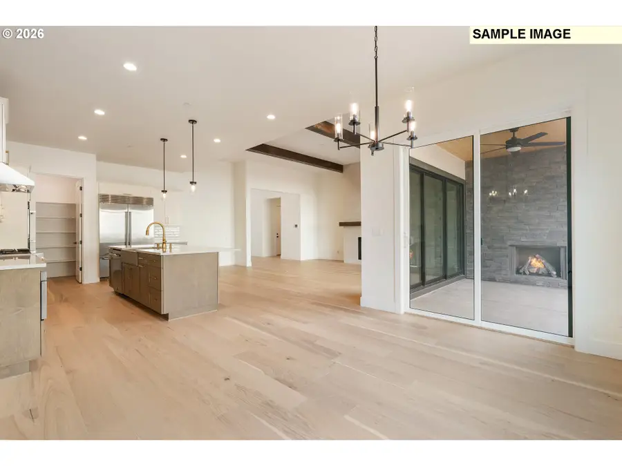 670 N Y St, Washougal, WA 98671 - #3