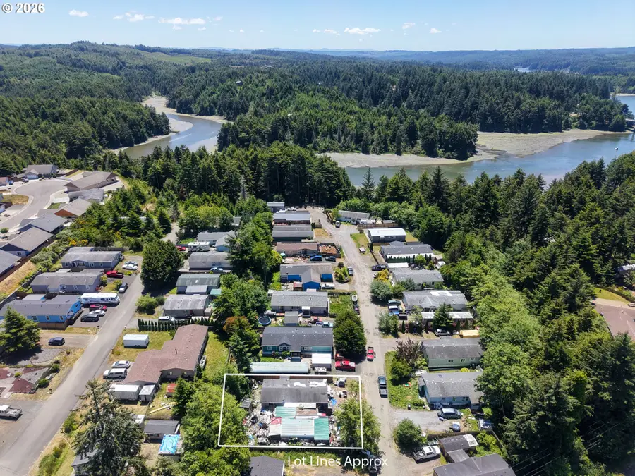 63451 Capitol Dr, Barview, OR 97420 - #3