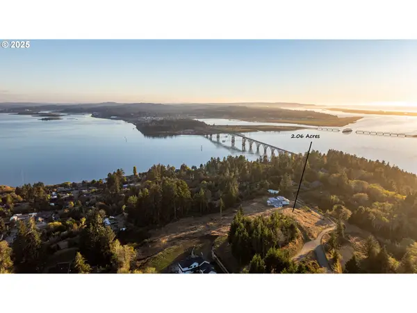 Fiddleback Rd #3717, NorthBend, OR 97459