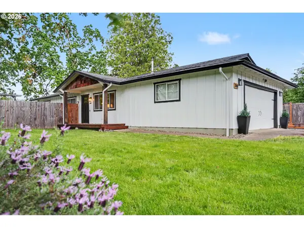 760 SE Edwards Dr, Dundee, OR 97115