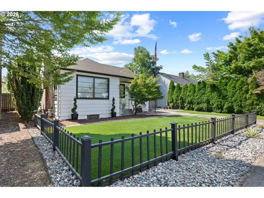 207 NW 45th St, Vancouver, WA 98660 - #3
