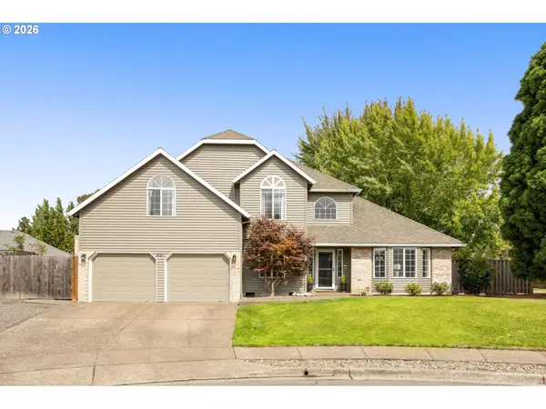 651 NE Kathleen Ct, Hillsboro, OR 97124