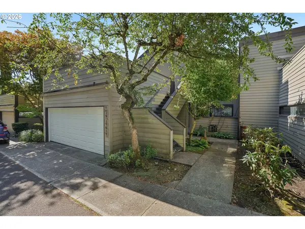 17019 SW Versailles Ln, Portland, OR 97224