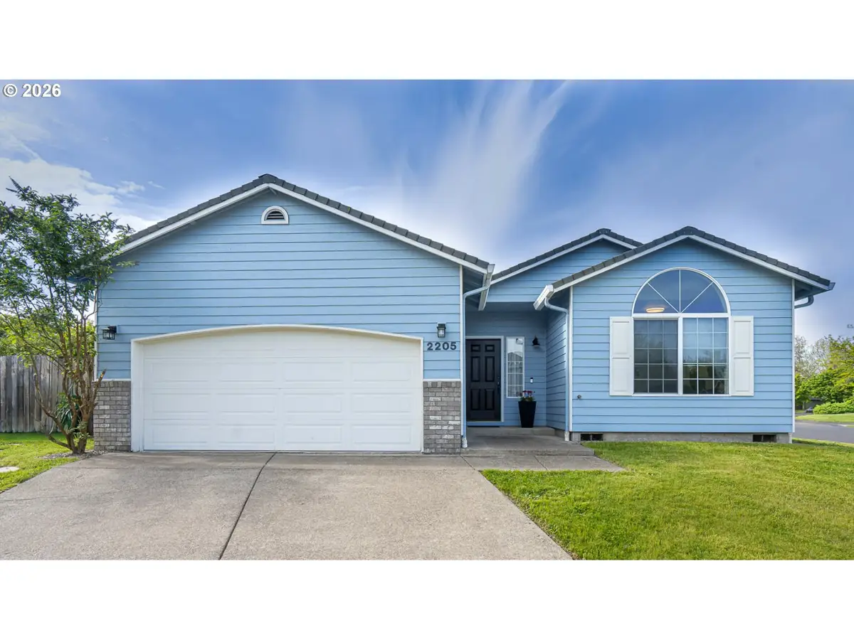 2205 Parker Pl, Eugene, OR 97402 - #1