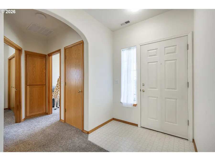 2205 Parker Pl, Eugene, OR 97402 - #3