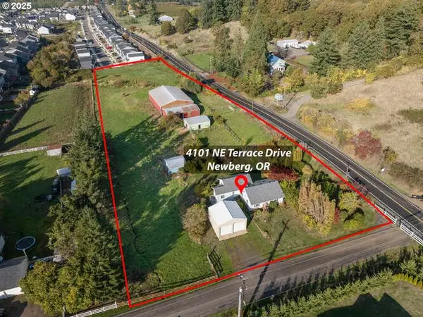 4101 NE Terrace Dr, Newberg, OR 97132