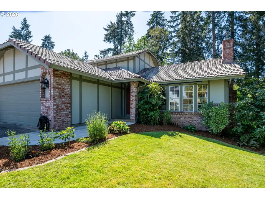 508 Cascade Dr, Springfield, OR 97478 - #2