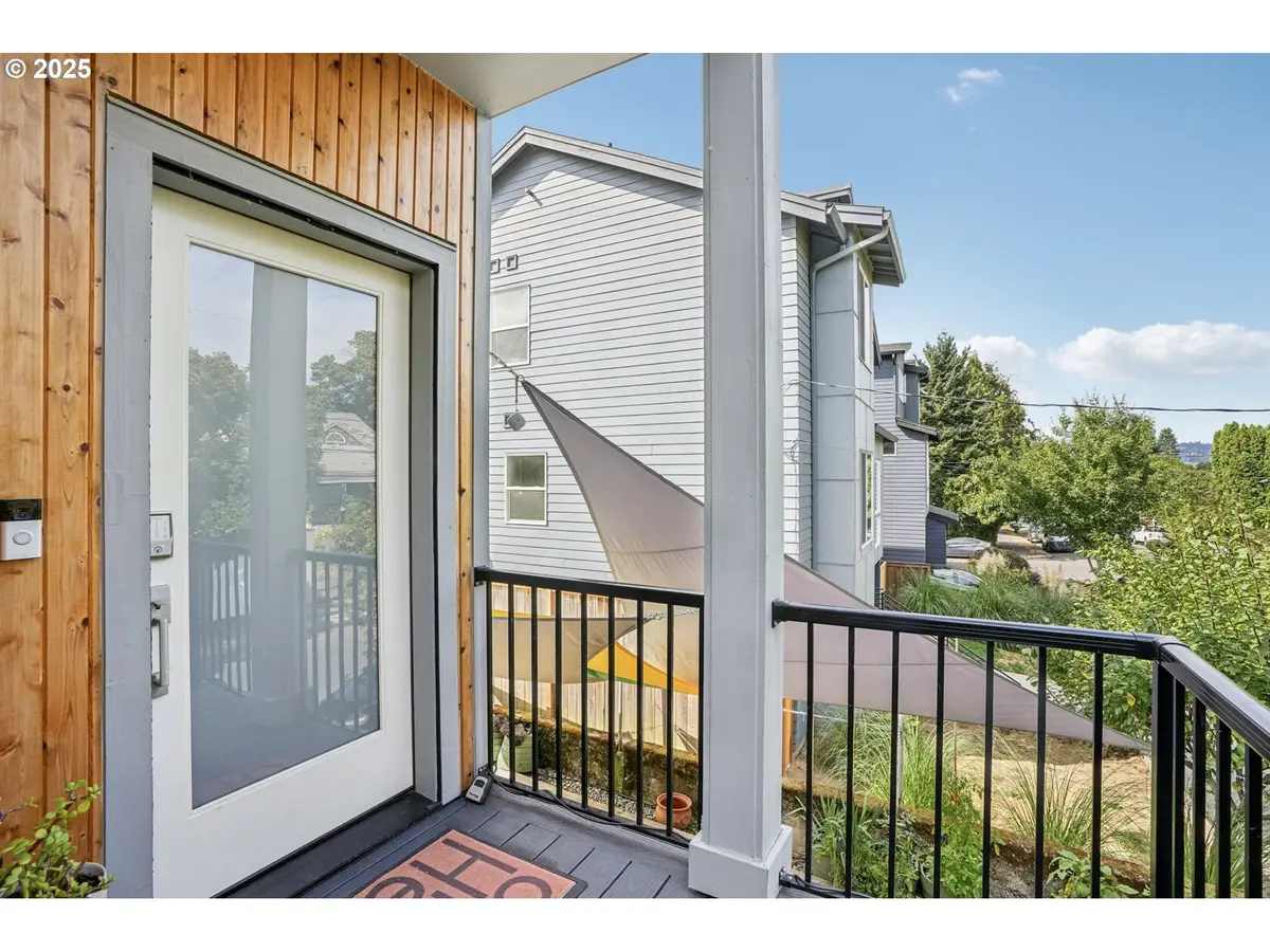 3140 SE Francis St, Portland, OR 97202 - Image #1