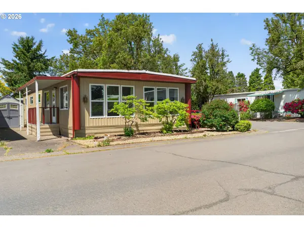 1800 Lakewood Ct #57, Eugene, OR 97402