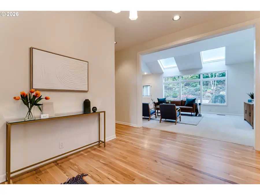 2572 W 28th Ave, Eugene, OR 97405 - #3