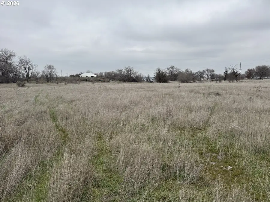 80672 Craig Rd, Hermiston, OR 97838 - #2