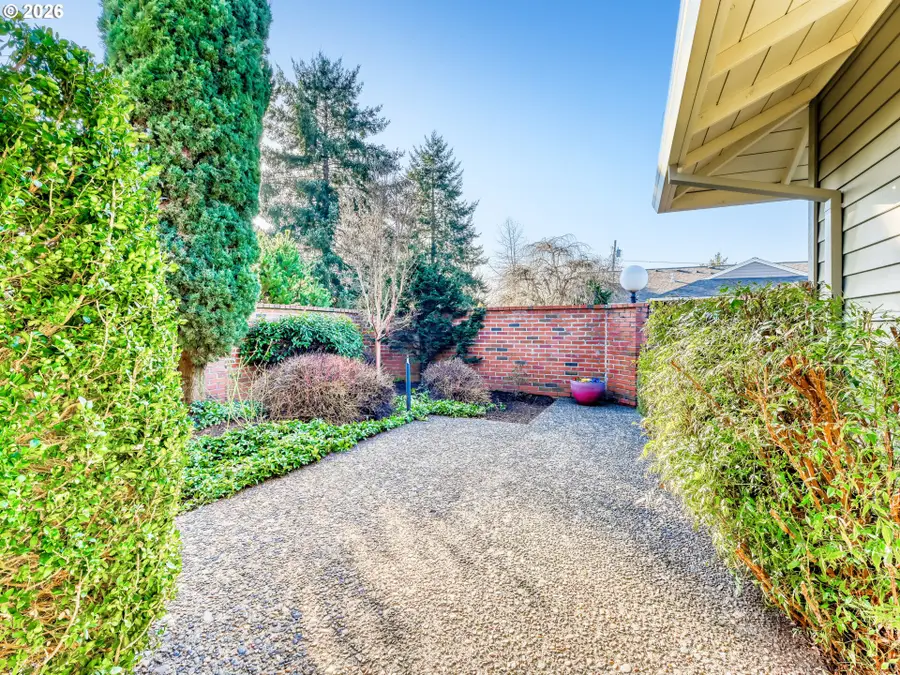 16588 SW Matador Ln, King City, OR 97224 - #2