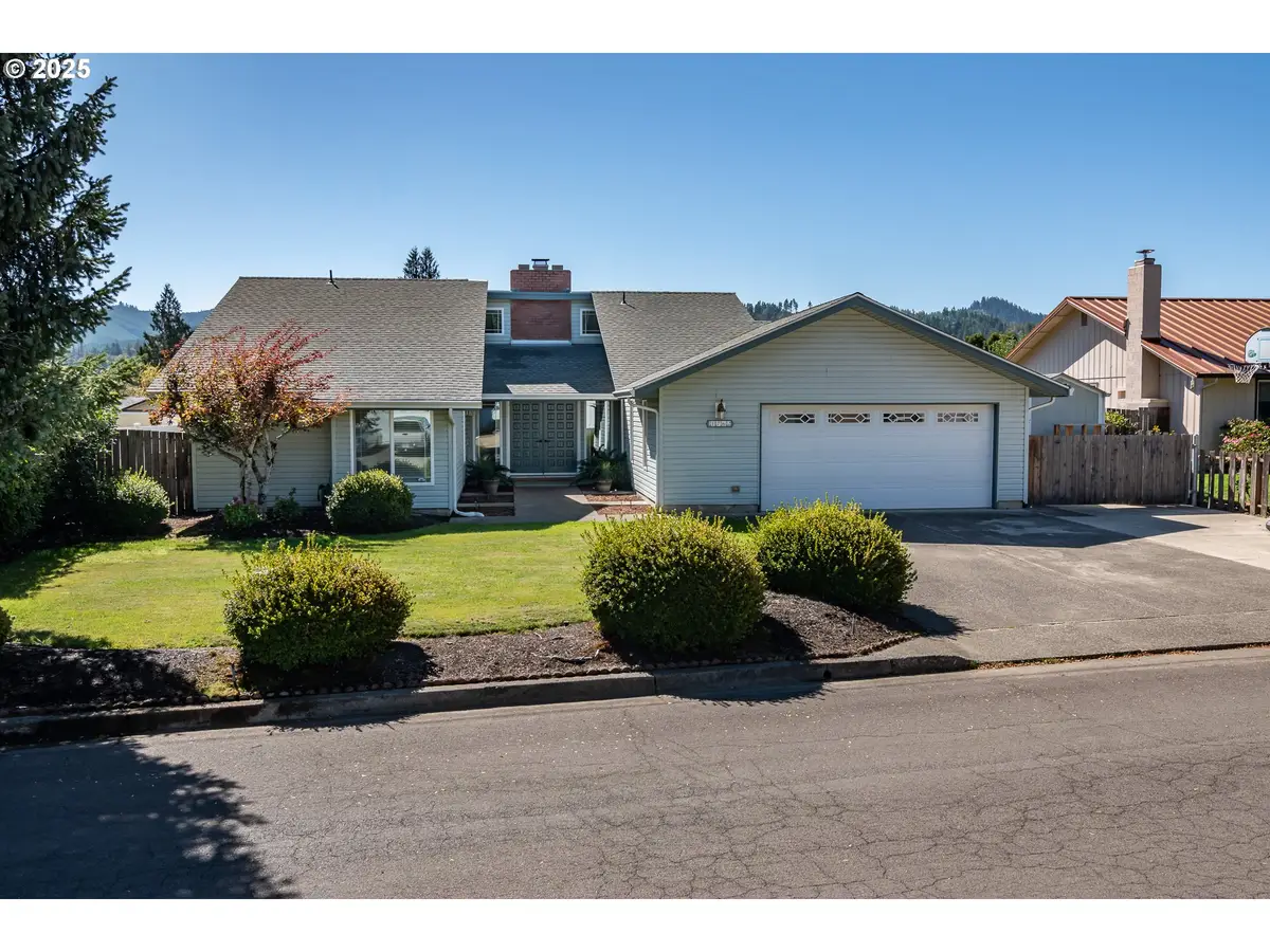 1762 E Fourth Ave, Sutherlin, OR 97479 - Image #1