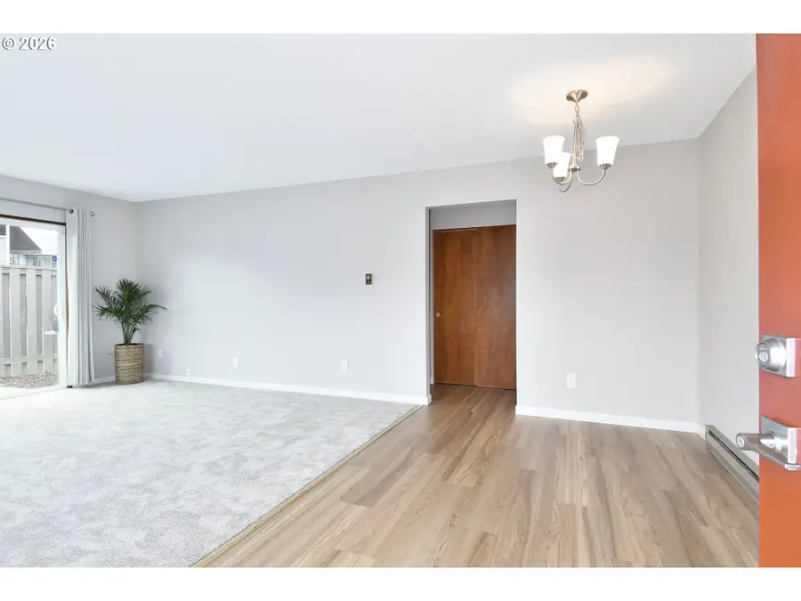 1514 NE Hogan Dr, Gresham, OR 97030 - #2