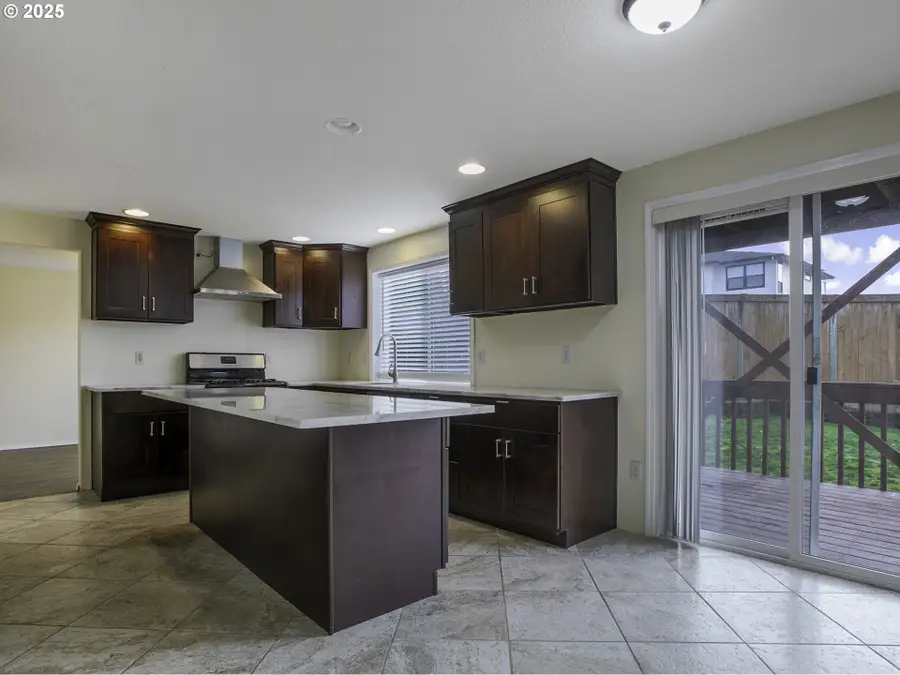 19707 SE 42nd St, Camas, WA 98607 - Image #3