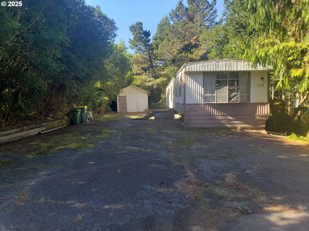 1600 Rhododendron Dr #113, Florence, OR 97439 - Image #1