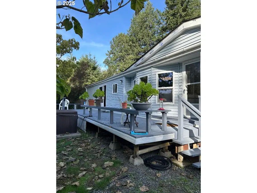 96465 Coverdell Rd #20, Brookings, OR 97415 - Image #2