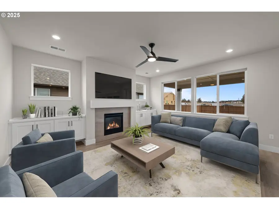 4524 S 44th Ln, Ridgefield, WA 98642 - Image #2