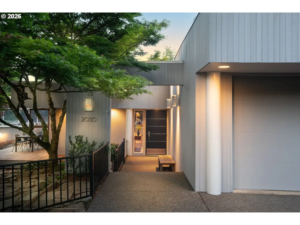 2030 SW Broadleaf Dr, Portland, OR 97219 - #1