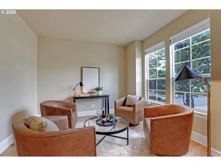 4574 NW Dresden Pl, Portland, OR 97229 - #2