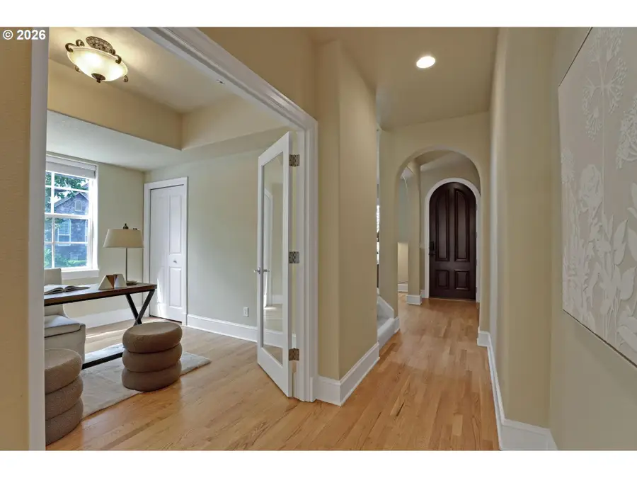 4574 NW Dresden Pl, Portland, OR 97229 - #3