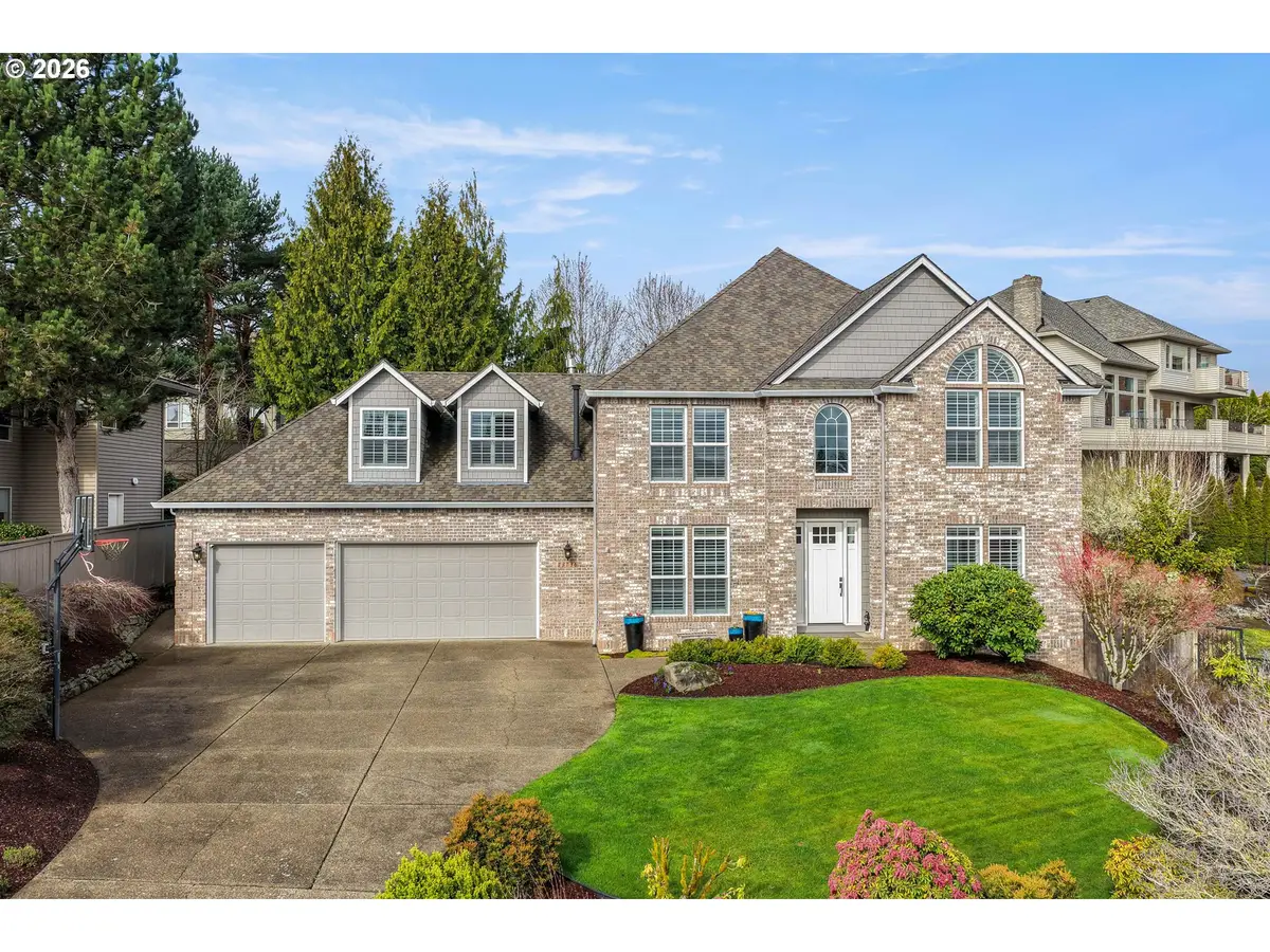 13736 SW Mistletoe Dr, Tigard, OR 97224 - #1