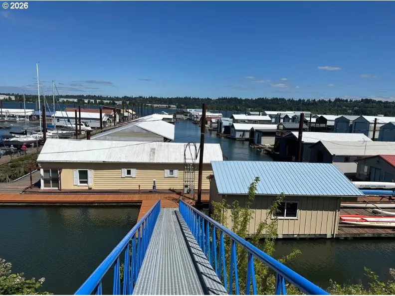 2901 NE Marine Dr #A20, Portland, OR 97211 - #3