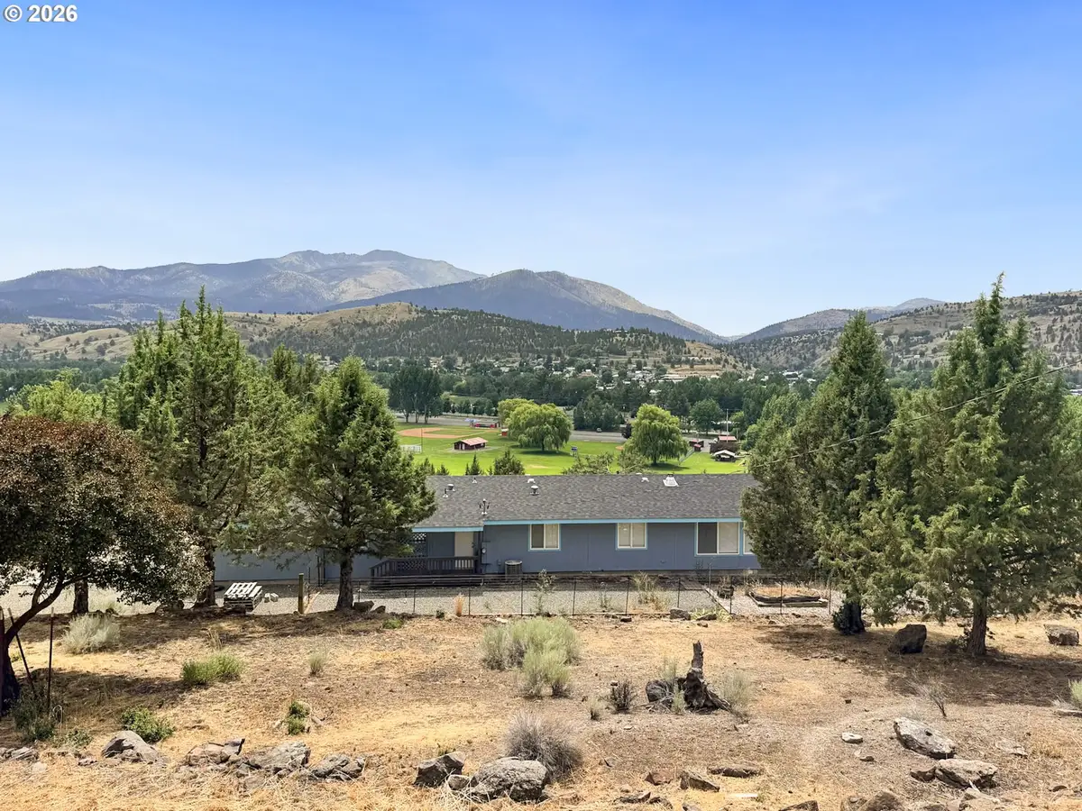 106 NE Charolais Hts, John Day, OR 97845 - #1